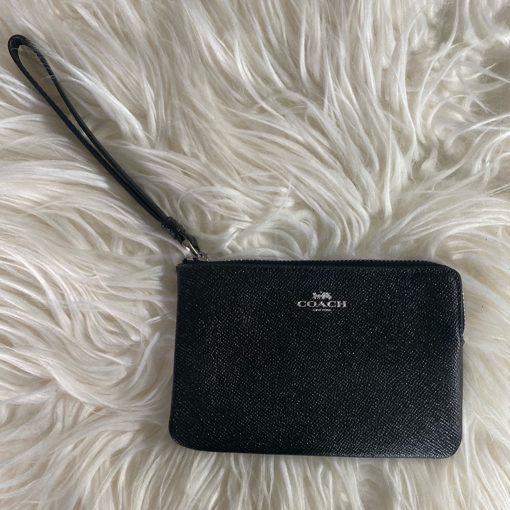 NWOT Black & Silver Coach Wristlet